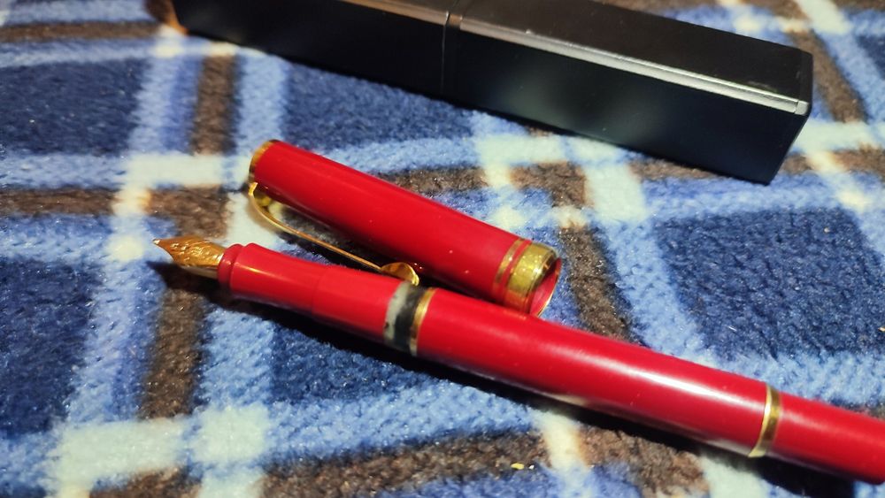 перьевая ручка Herlitz Bugatti