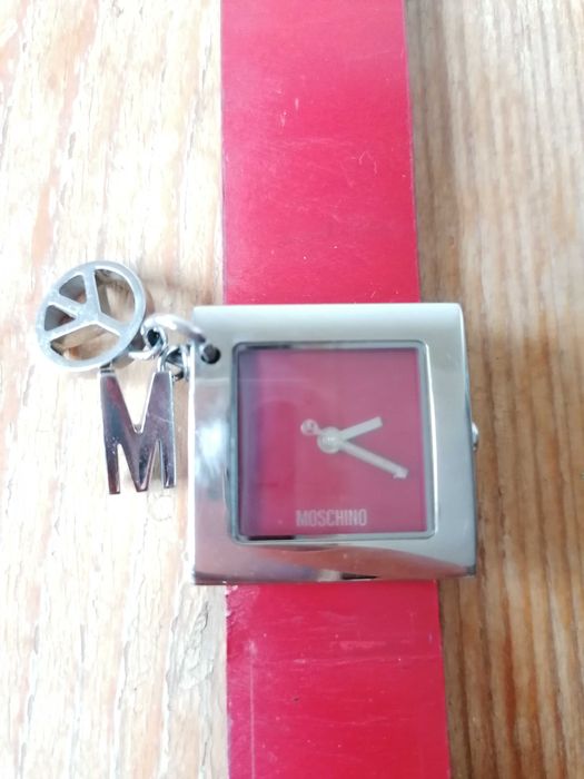 Relógio Moschino excelente estado