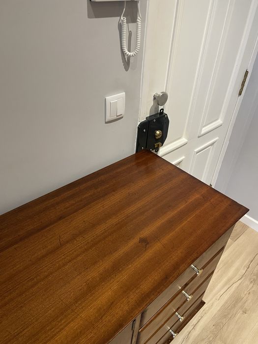 Aparador vintage - Madeira maciça