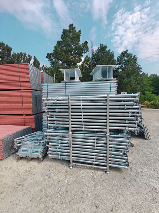 Kosz transportowy 120x80 stemple podpory rusztowanie głowice trójnogi