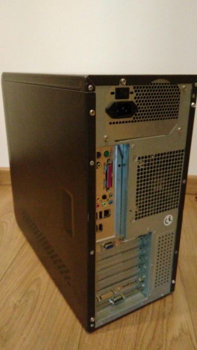 Computador fixo - Torre422806502465884161
