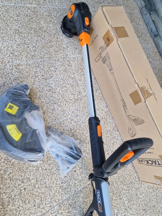 Aparador de relva  com motor 600w  articulado 
Equipado com um motor elétrico com fios de 600W, i