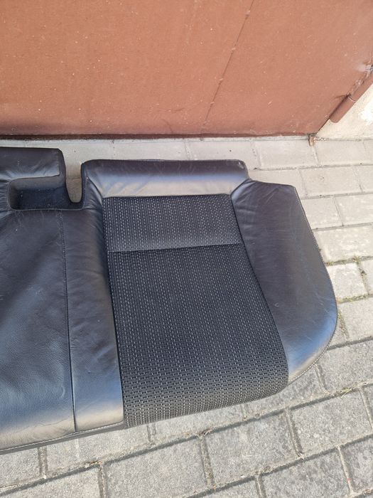 Kanapa siedzisko tył toyota Auris kombi