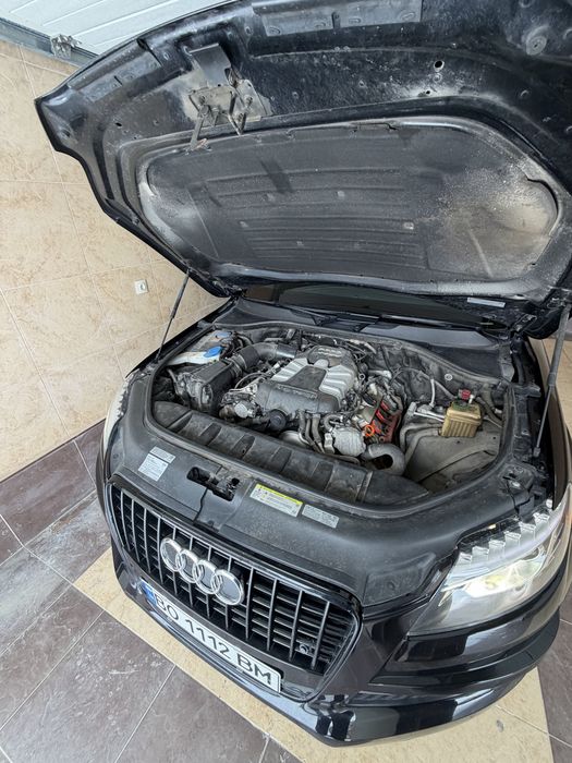 Audi Q7 2013 рік