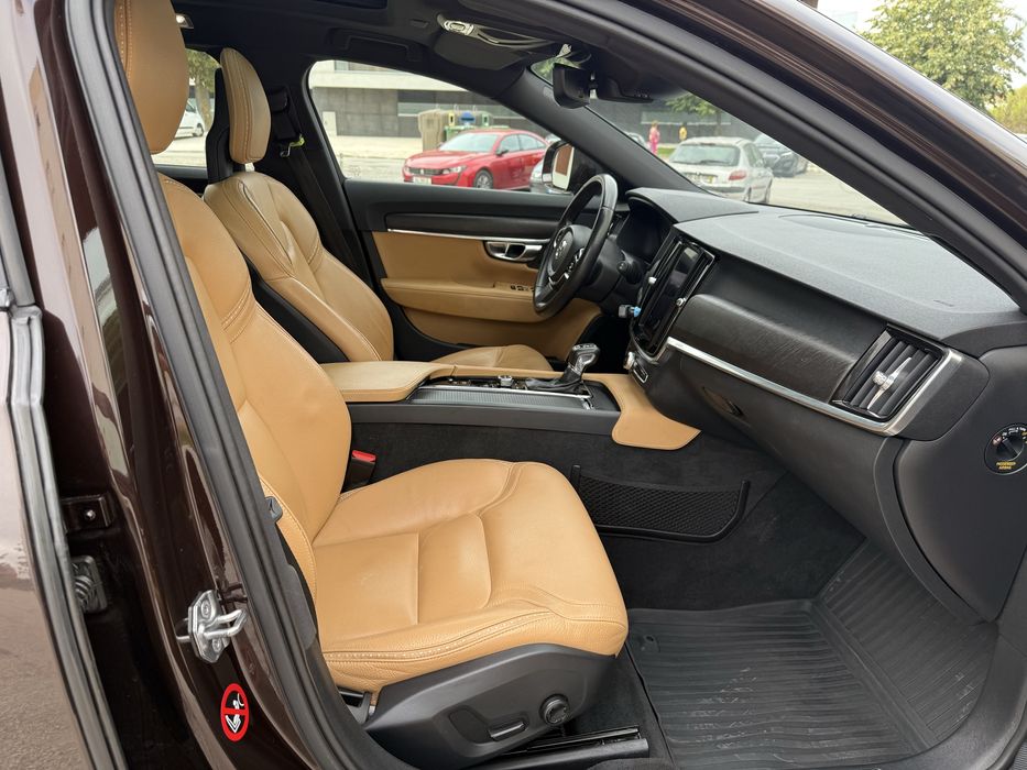 Volvo V90 Cross Country 2.0 D4 Plus AWD Geartronic