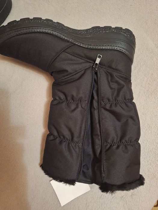 Нові зимові сапожки. Розмір 40.