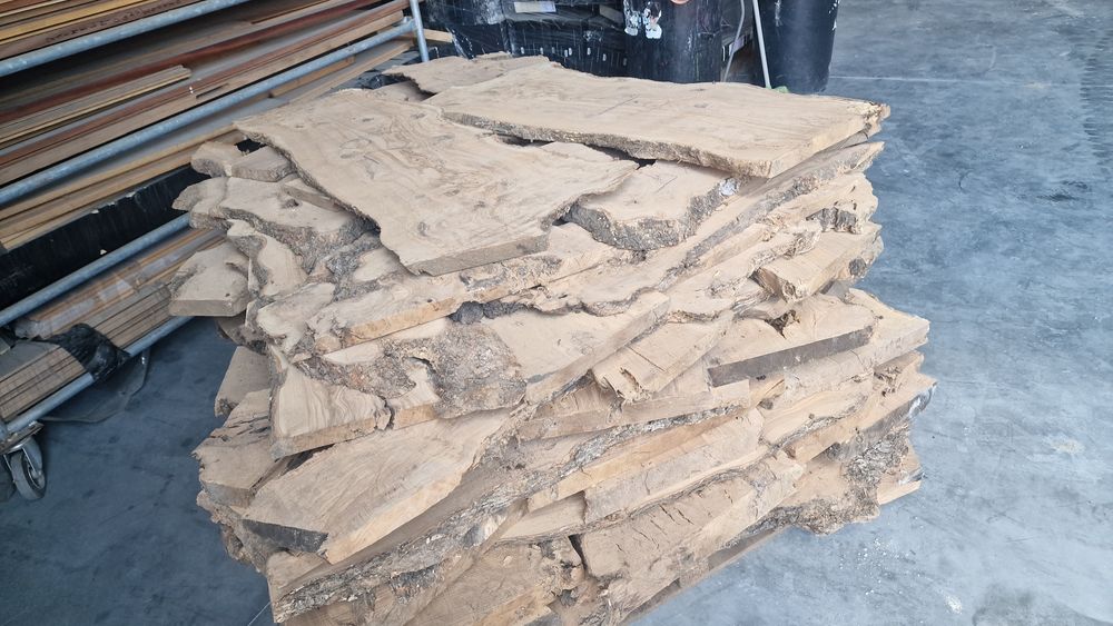 Madeira de Oliveira serrada em várias medidas