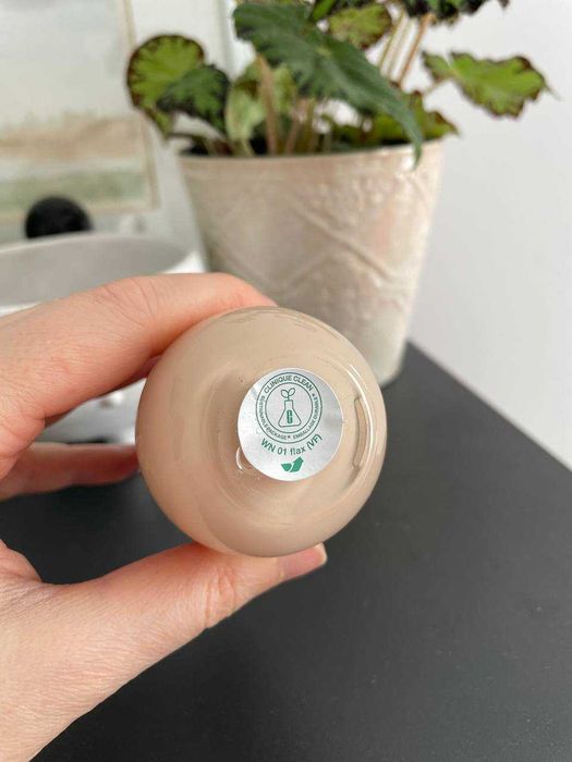 Тональна основа тональний крем Сlinique Even Better WN 01 flax