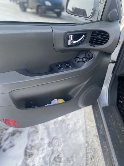 Hyundai Santa Fe 2004 2.4 газ/бензин , хюндай санта Фе