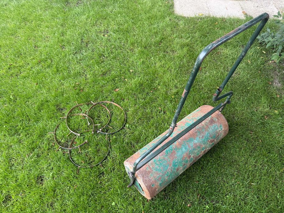 Walec ogrodowy do trawy trawnika 80 cm plus aerator - kolce