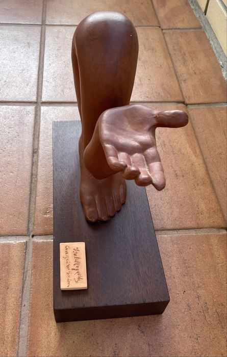 Escultura de Isabel Meyreles e Cruzeiro Seixas