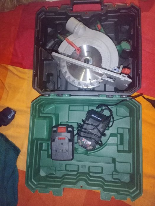 Vendo serra circular 20v Parkside nova