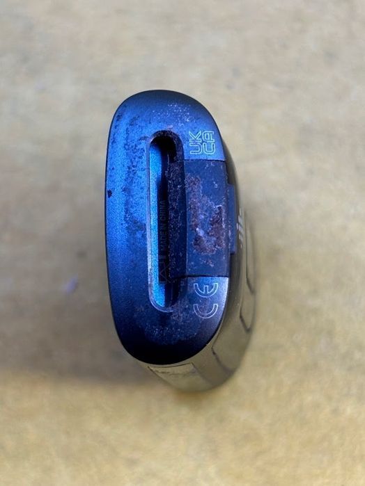 smartband fitbit charge 5 czarny uszkodzony opis