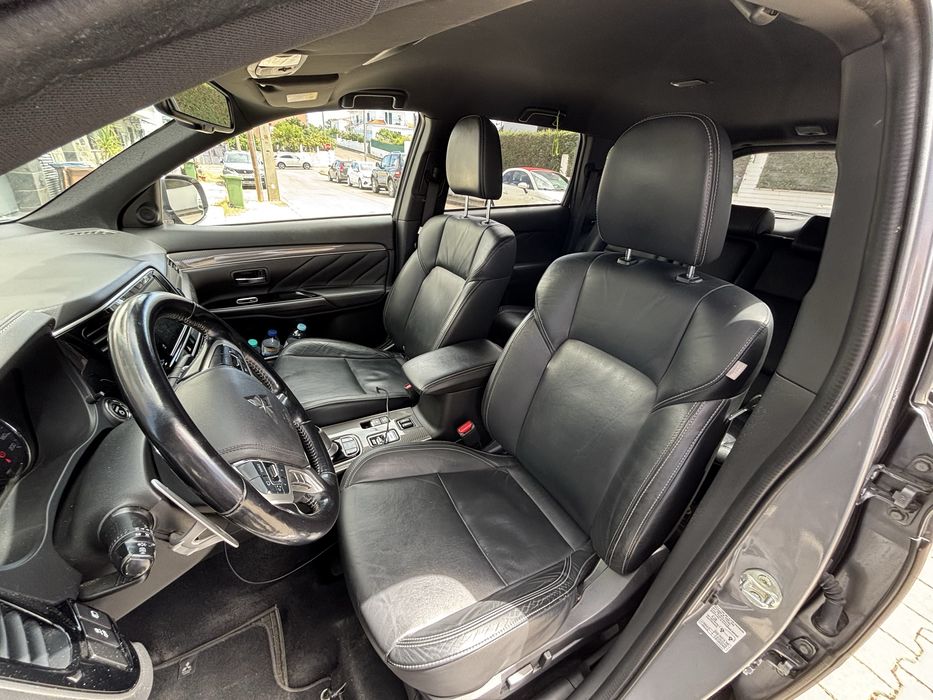 MITSUBISHI OutLander Plug-In 2018
