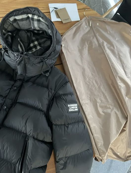 Ексклюзивний пуховик Burberry