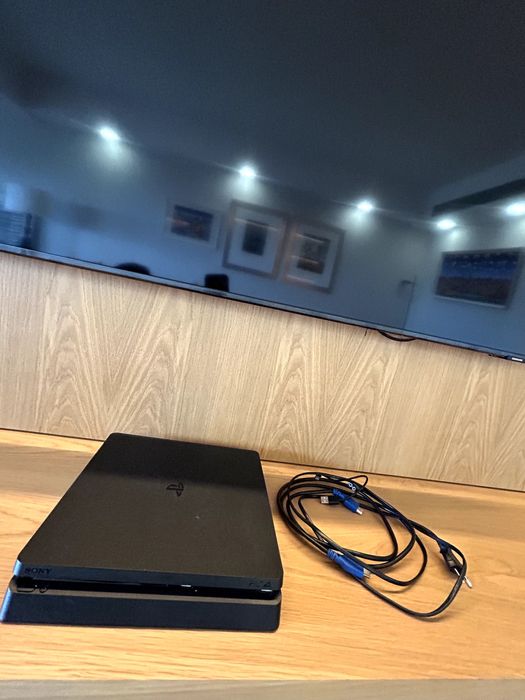 PS4 usado, mas funciona bem