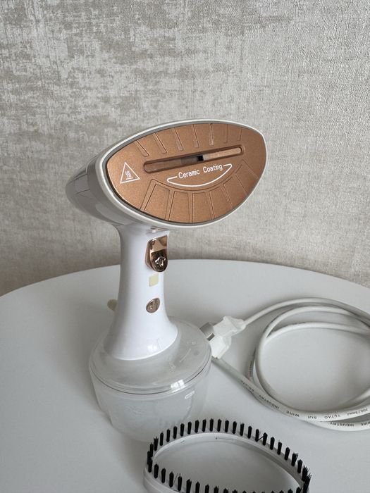 Відпарювач для одягу raf з двома насадками