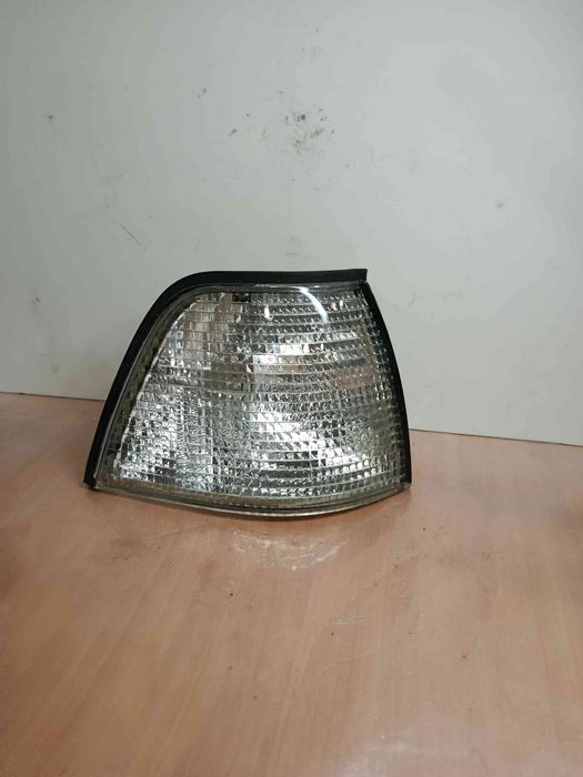 Pisca trás direito BMW 3 (E36)