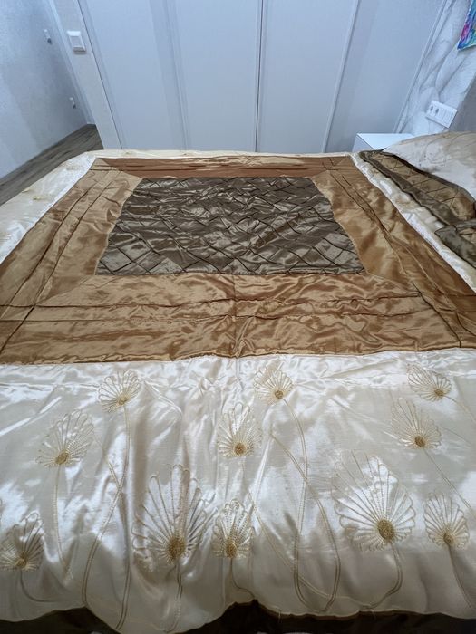 Продам покривало Arya