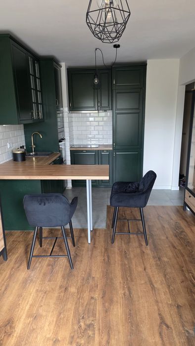 Wynajmę bezpośrednio 2-pokojowe mieszkanie (36 m²) z ogródkiem przy ul. Wolińskiego 17 (blok z 2021 roku).
