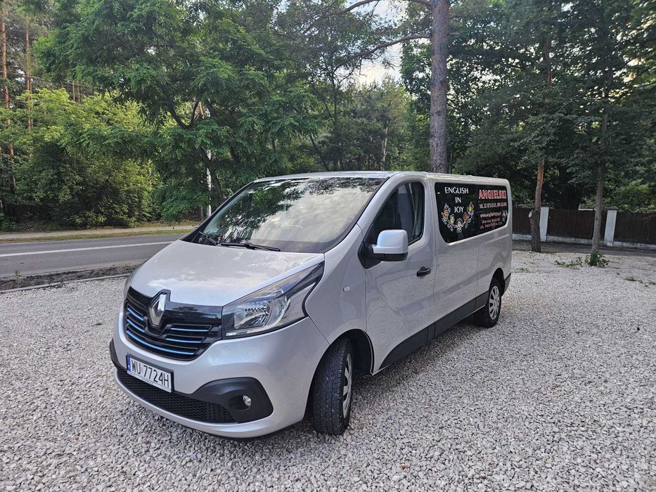 Renault Trafic 9 osobowy