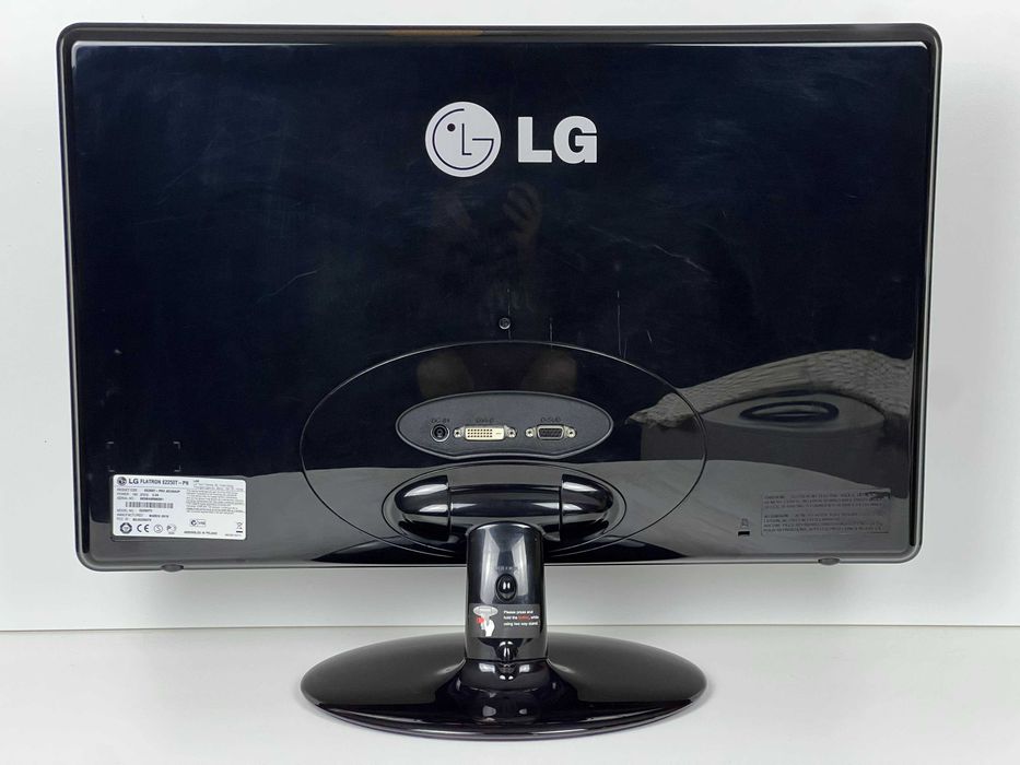 Monitor LG Flatron E2250T + zasilacz + kabel DVI