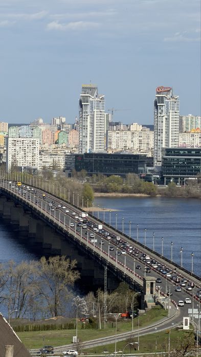 Продажа здания на Печерске, Ломаковская ( Мичурина ) 55, Вид Лавра.