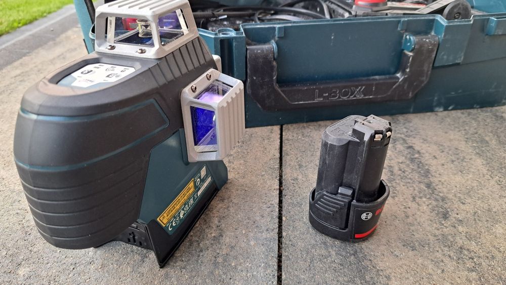 Laser krzyżowy Bosch GLL 3-80C