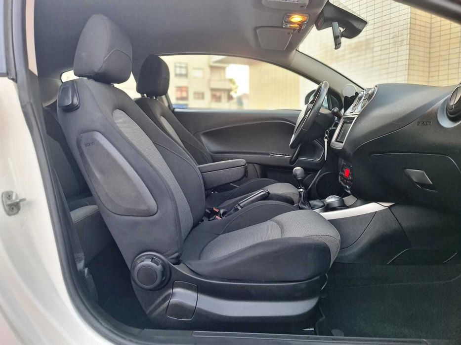 ALFA ROMEO MITO 1.3 JTDM 85CV DISTINTIVO