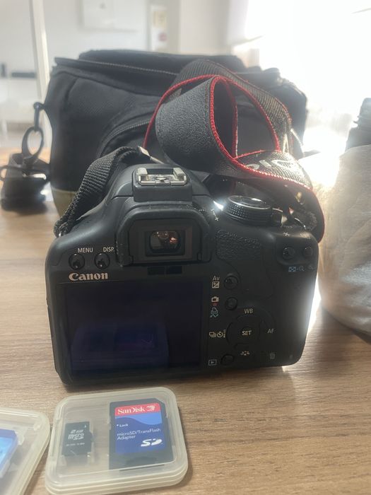 Canon 500D duas objetivas, bolsa e tripe