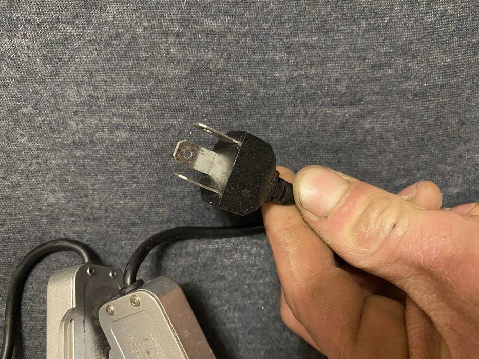 Лед лампи H 4  майже нові