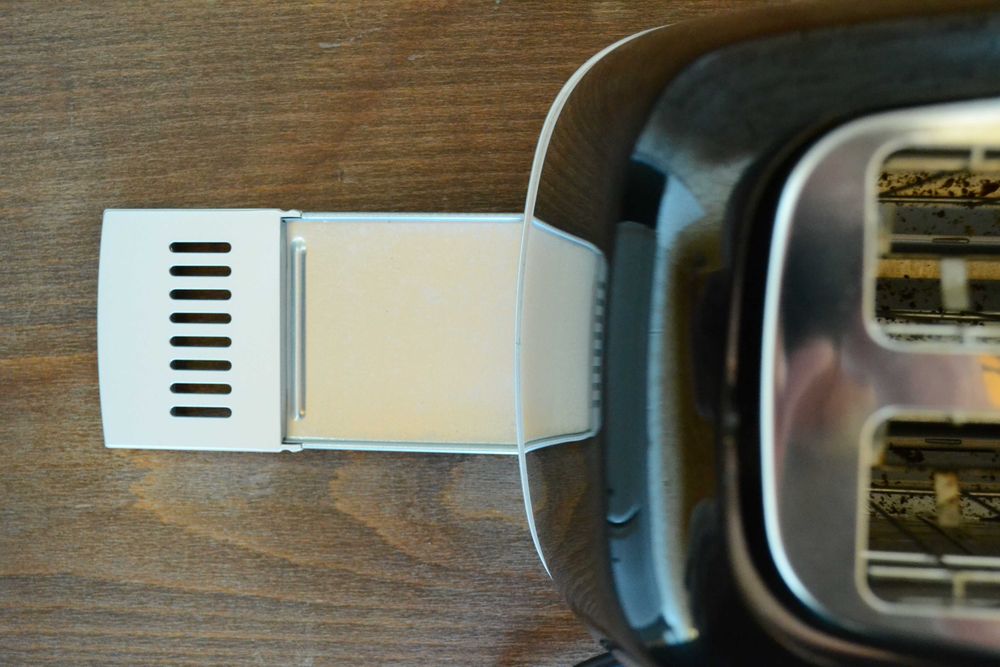 Тостер "Gorenje". Нуждается в ремонте.