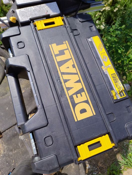 Wkrętarka DeWalt DCD796D2