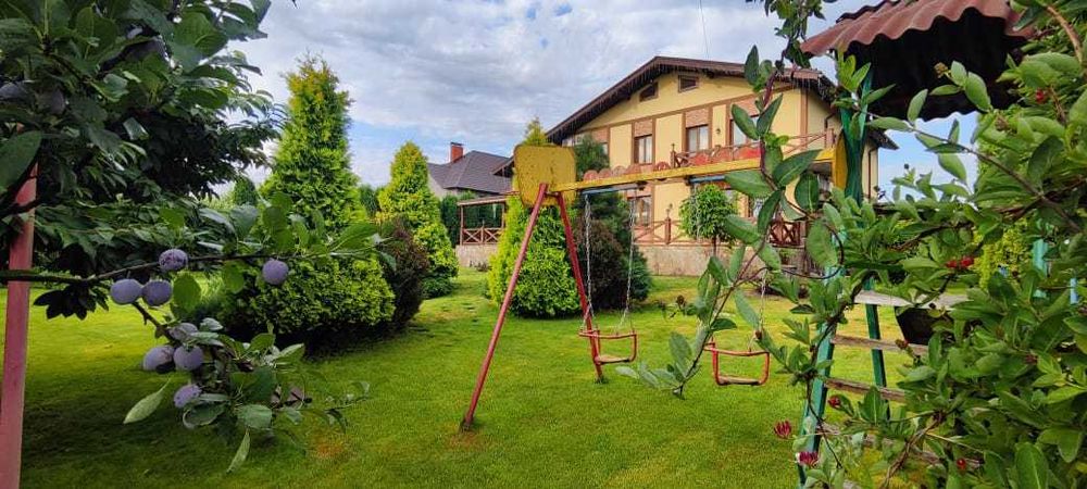 Будинок з ремонтом, меблями і технікою в передмісті Києва