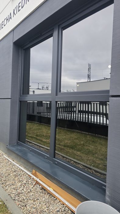 Folia lustrzana/termoizolacyjna