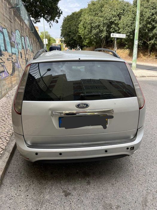 Ford Focus Station 1.6Tdci 109cv Titanium — photo 4