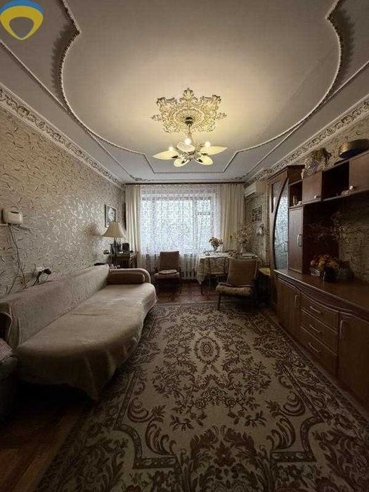 Продам 3-к  квартиру укомплектовану Таїрова