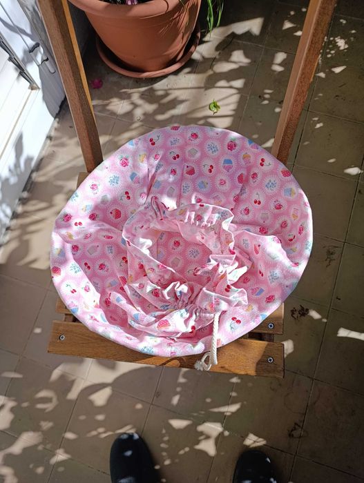 Saco de pano com fundo de uma cesta