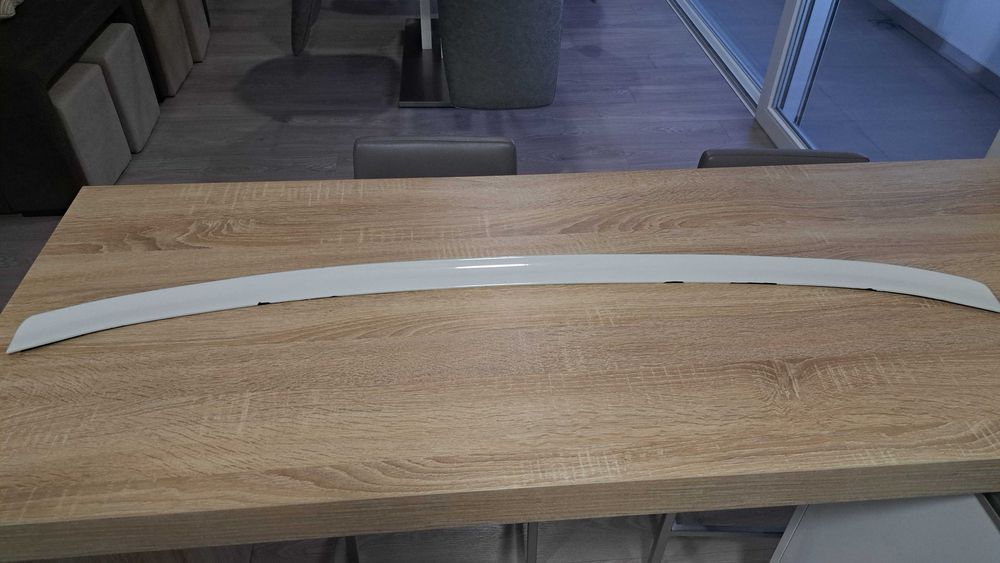 Aileron / Spoiler traseiro BMW Série 3 E93 (320d) – Usado