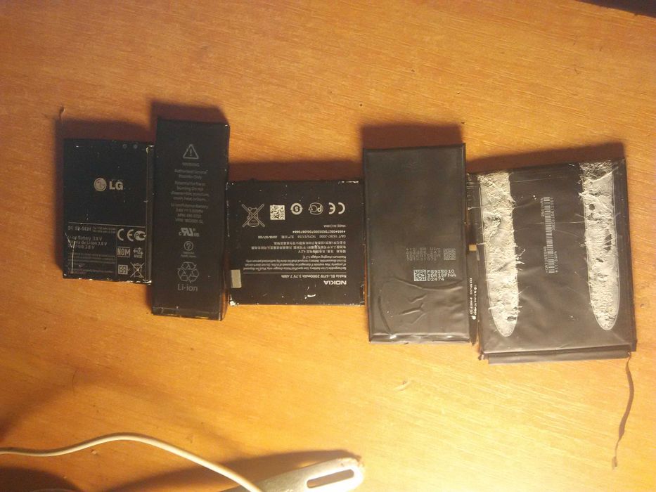 Продам срочно акумулятори для телефонів