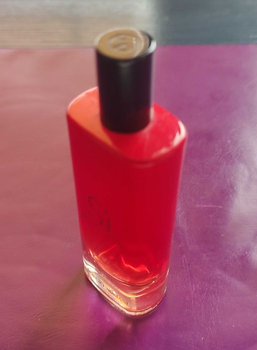 Pusty flakon / buteleczka po perfumach GIORGIO ARMANI (Nr.21)