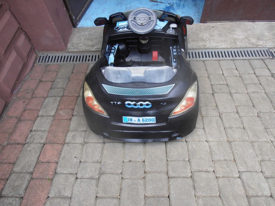 Auto elektryczne wysyłka