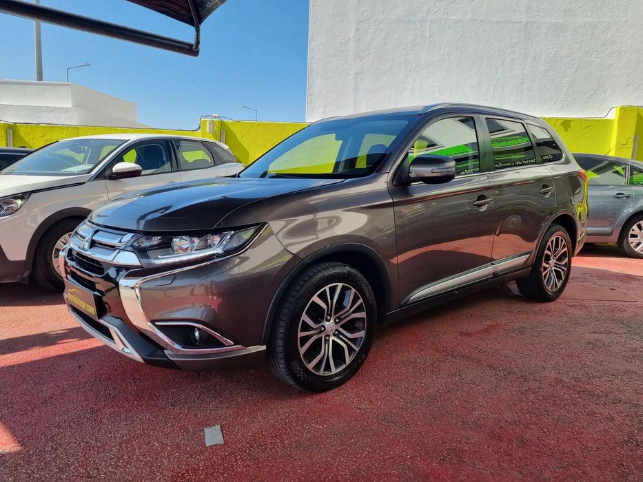 Mitsubishi Outlander 2.2 DI-D Intense