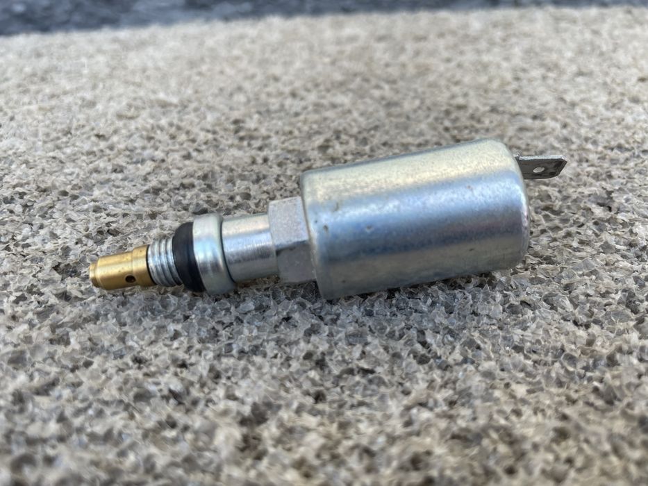 Клапан електромагнітний ВАЗ 2108,09,099