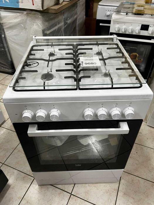 Газова плита нова Beko