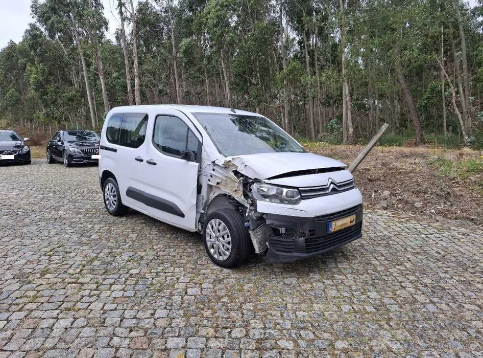 Citroën Berlingo 1.5 BlueHDi 5 Lugares 134 Mil kms Nacional de 2022 COM IVA DEDUTIVEL