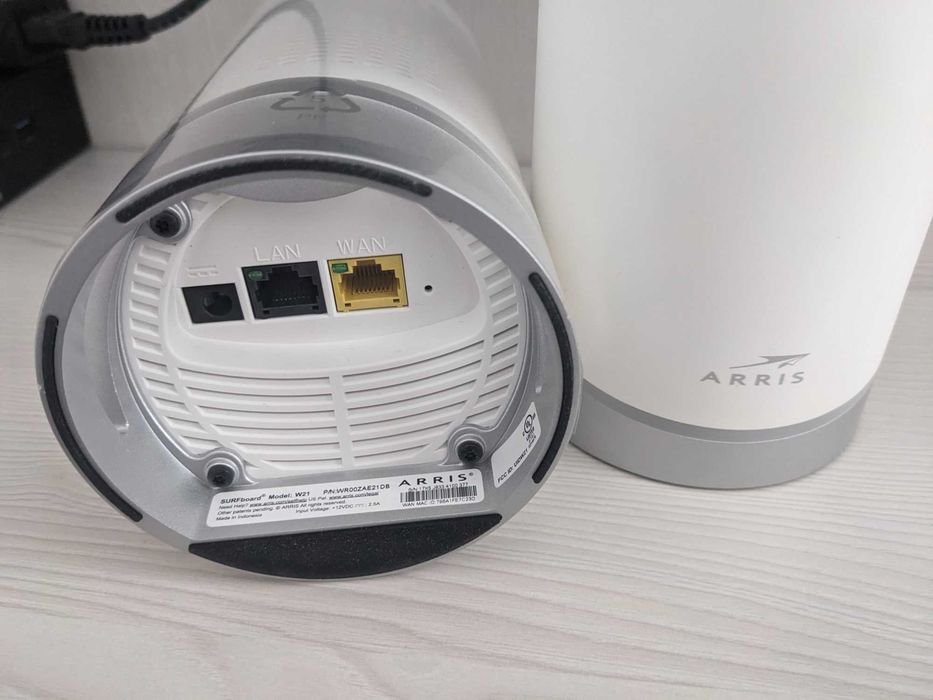 ARRIS SURFboard mAX Mesh Wi-Fi6 System (W121,AX6600,4x4,up to 4.8Gbps)