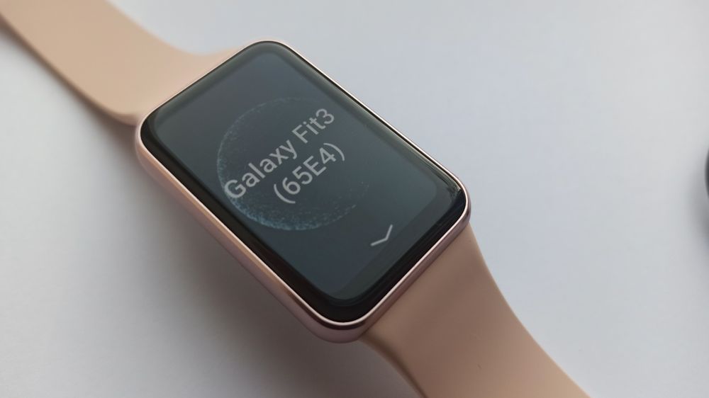 Крутий фітнес браслет Samsung Galaxy Fit3