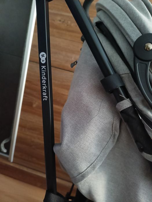 Lekki wózek spacerówka kinderkraft