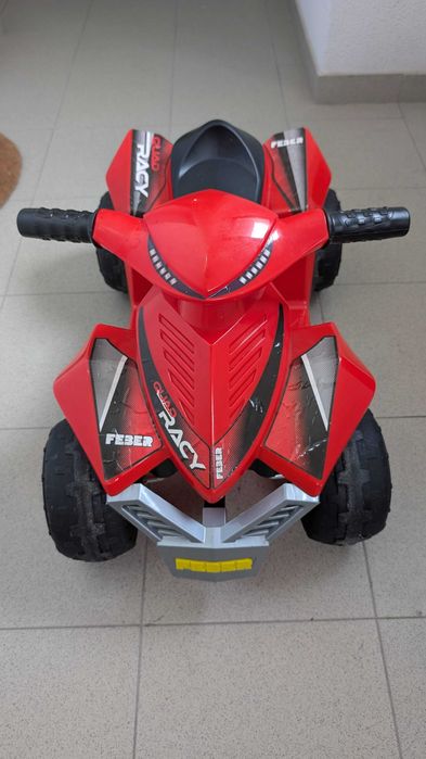 Moto 4 Elétrica Feber Quad Racy - 1 a 3 anos